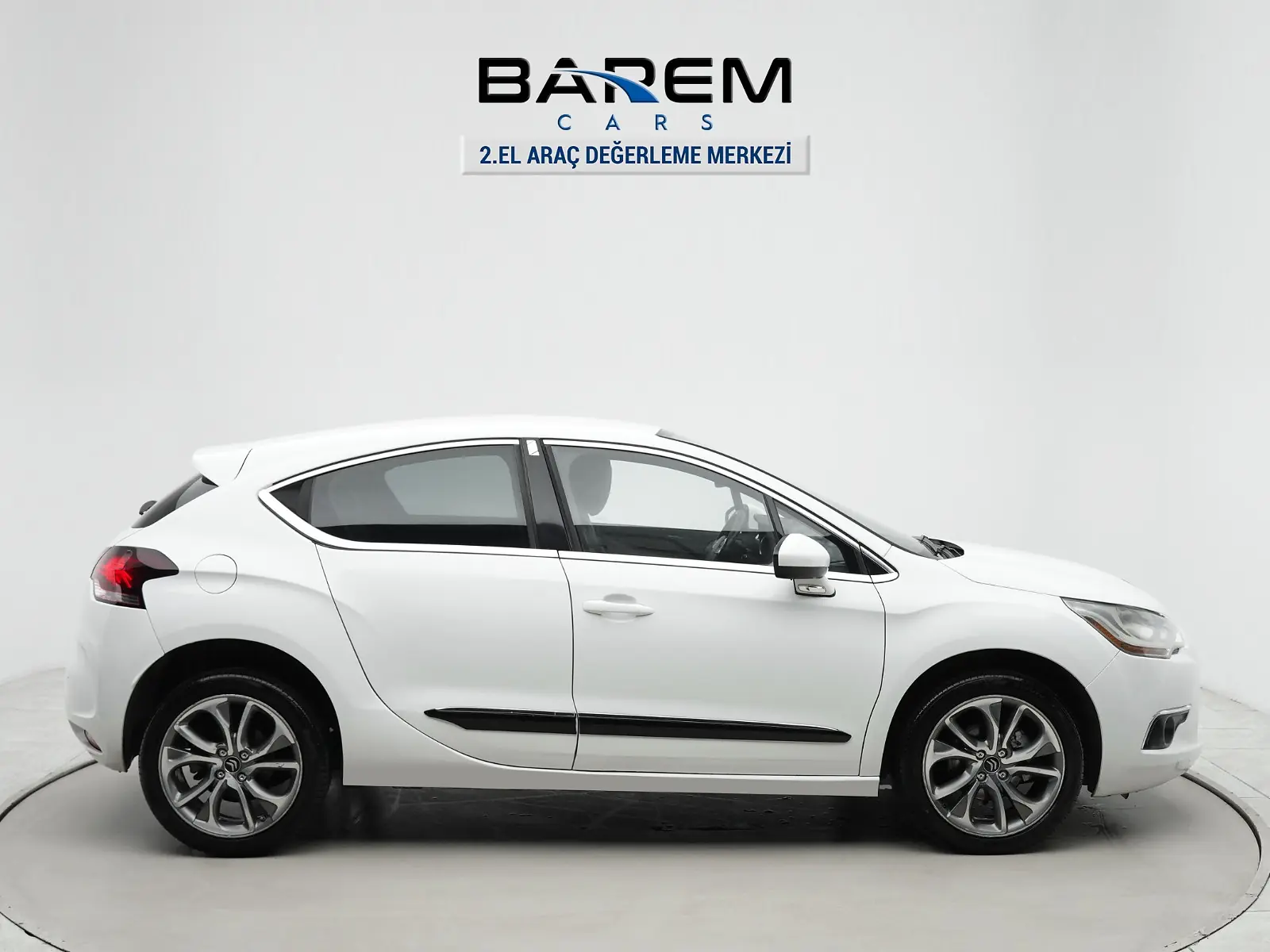 2015 DS Automobiles DS 4 1.6 BlueHDI Start&Stop fotoğraf 3