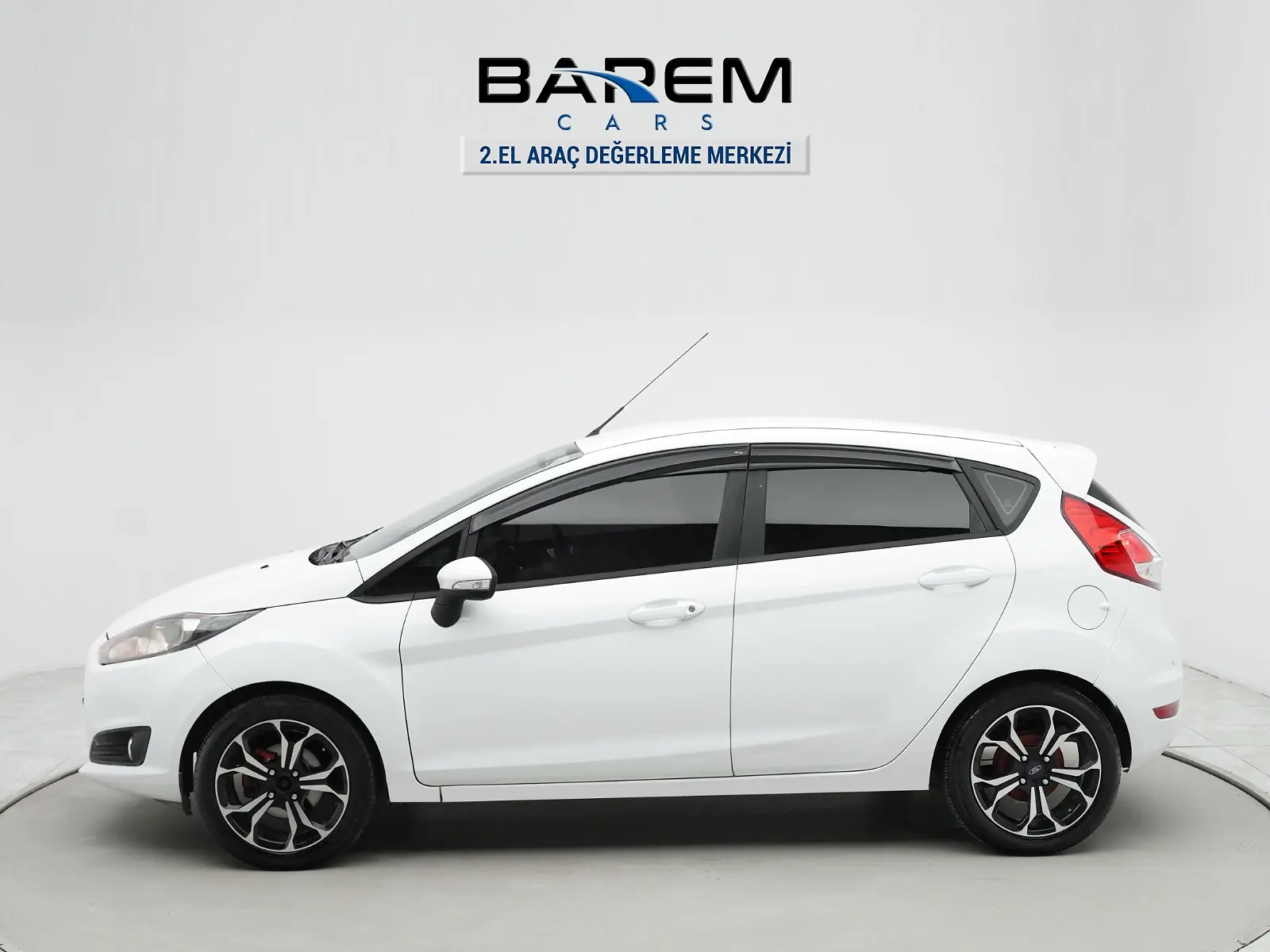 2014 Ford Fiesta 1.6 Ti-VCT Trend fotoğraf 3