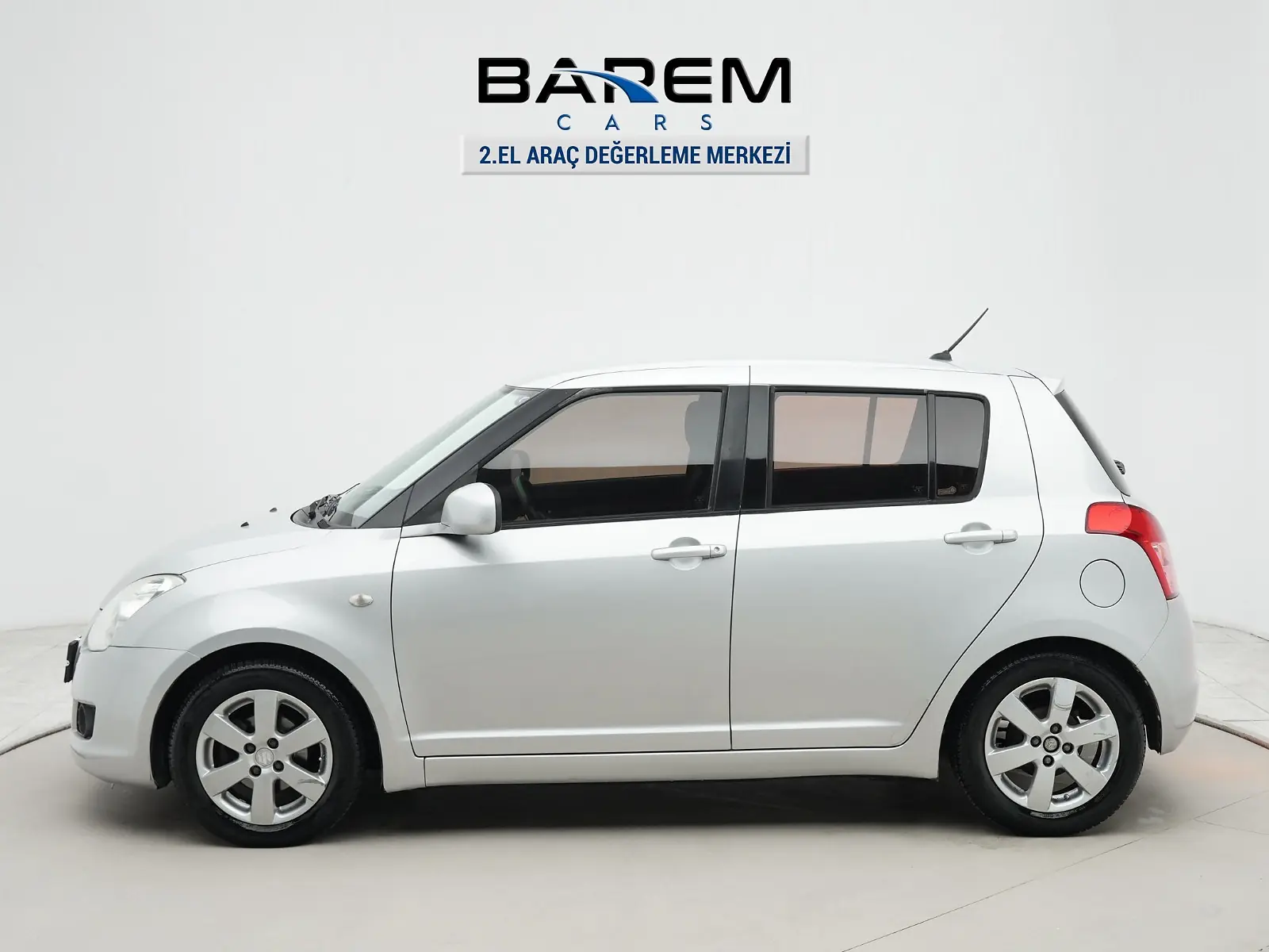 2010 Suzuki Swift 1.5 AT fotoğraf 3