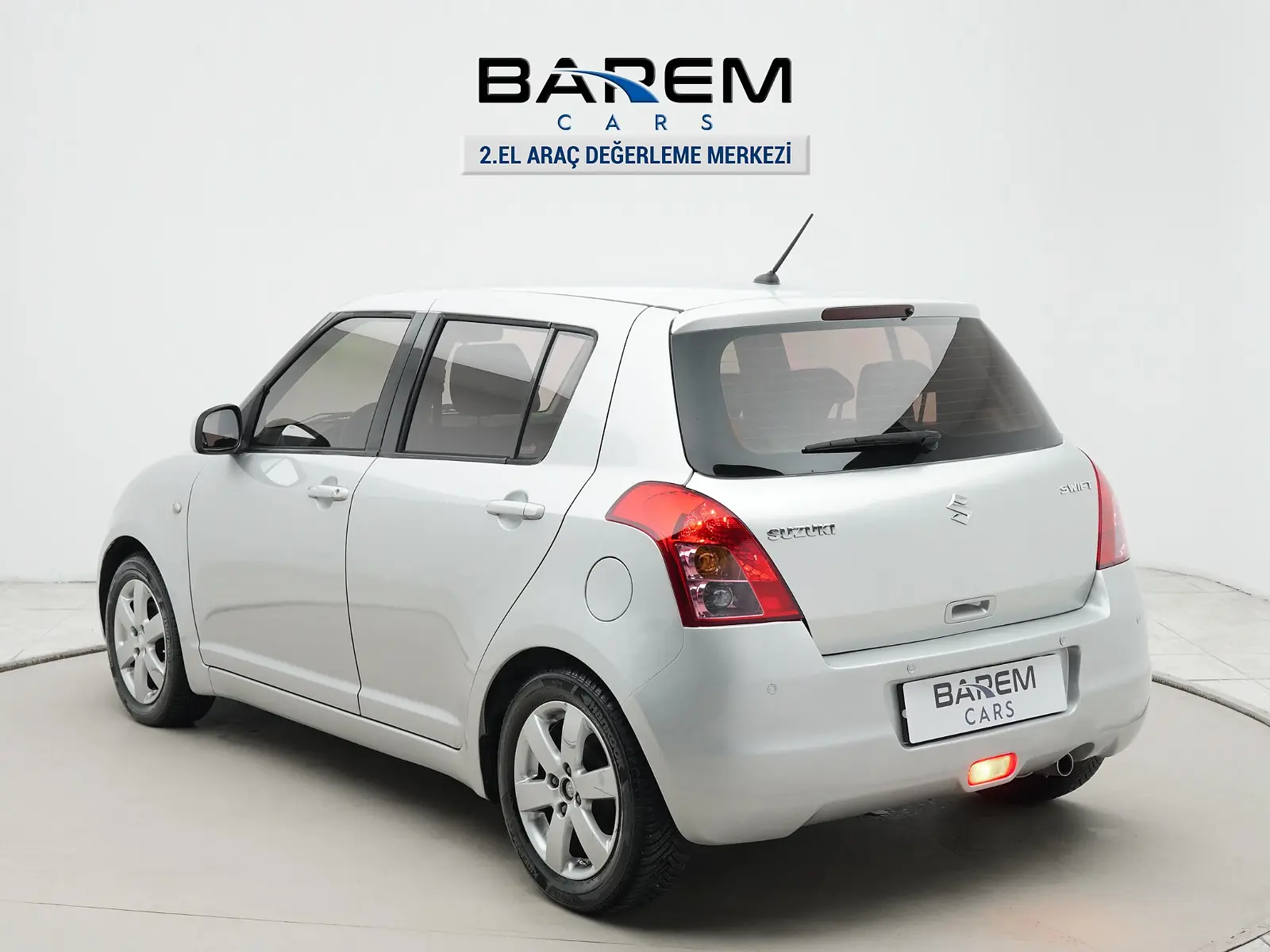 2010 Suzuki Swift 1.5 AT fotoğraf 4