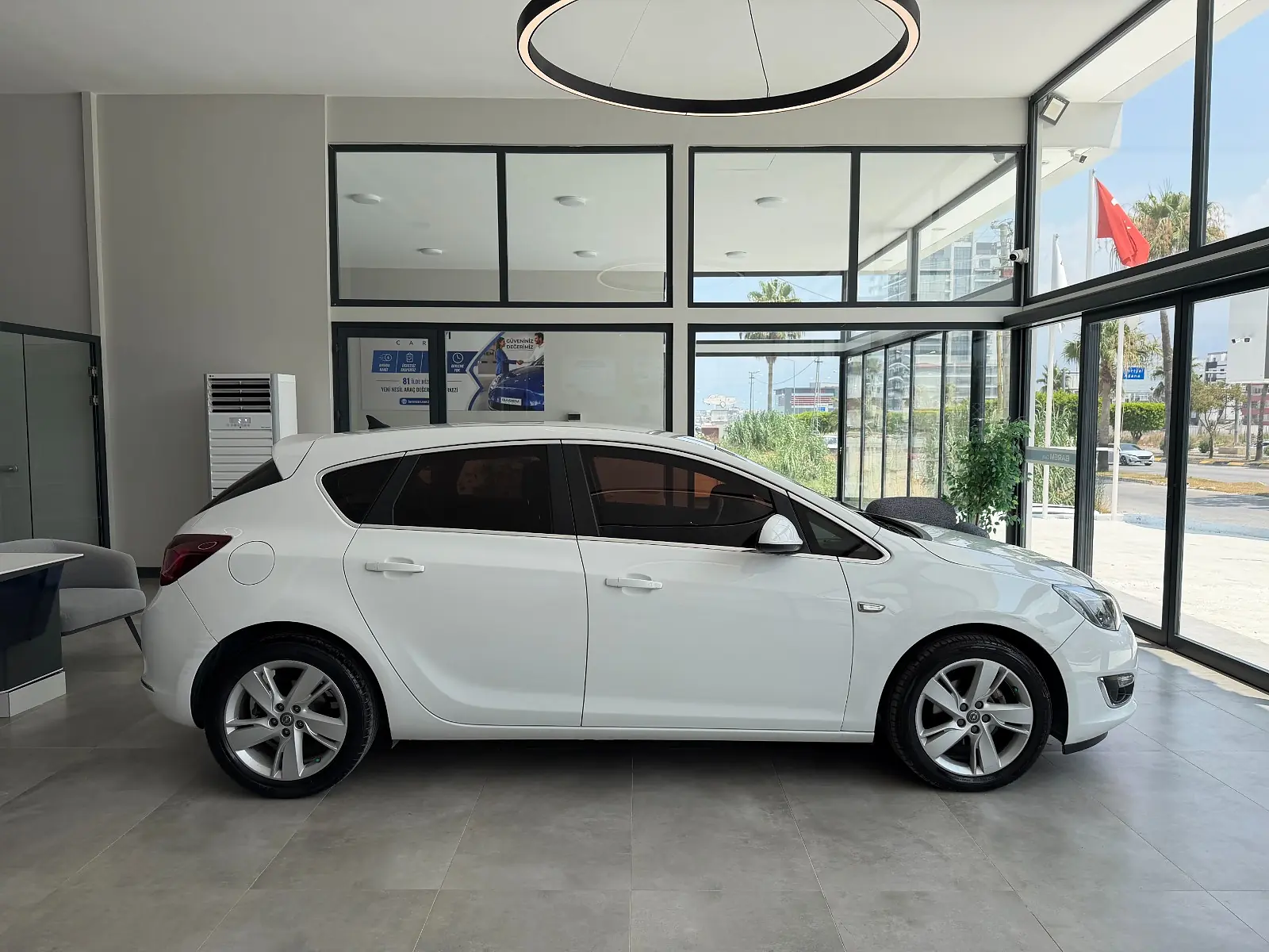 2015 Opel Astra 1.4 T Sport fotoğraf 3