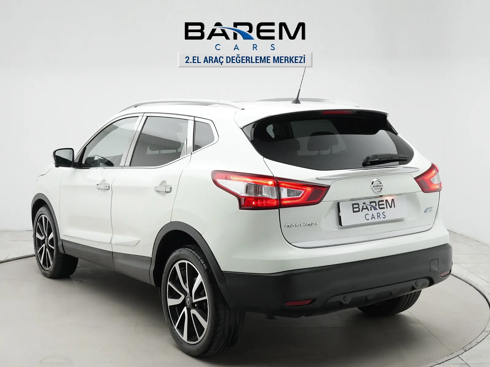 2014 Nissan Qashqai 1.6 dCi Platinum Premium Pack fotoğraf 5