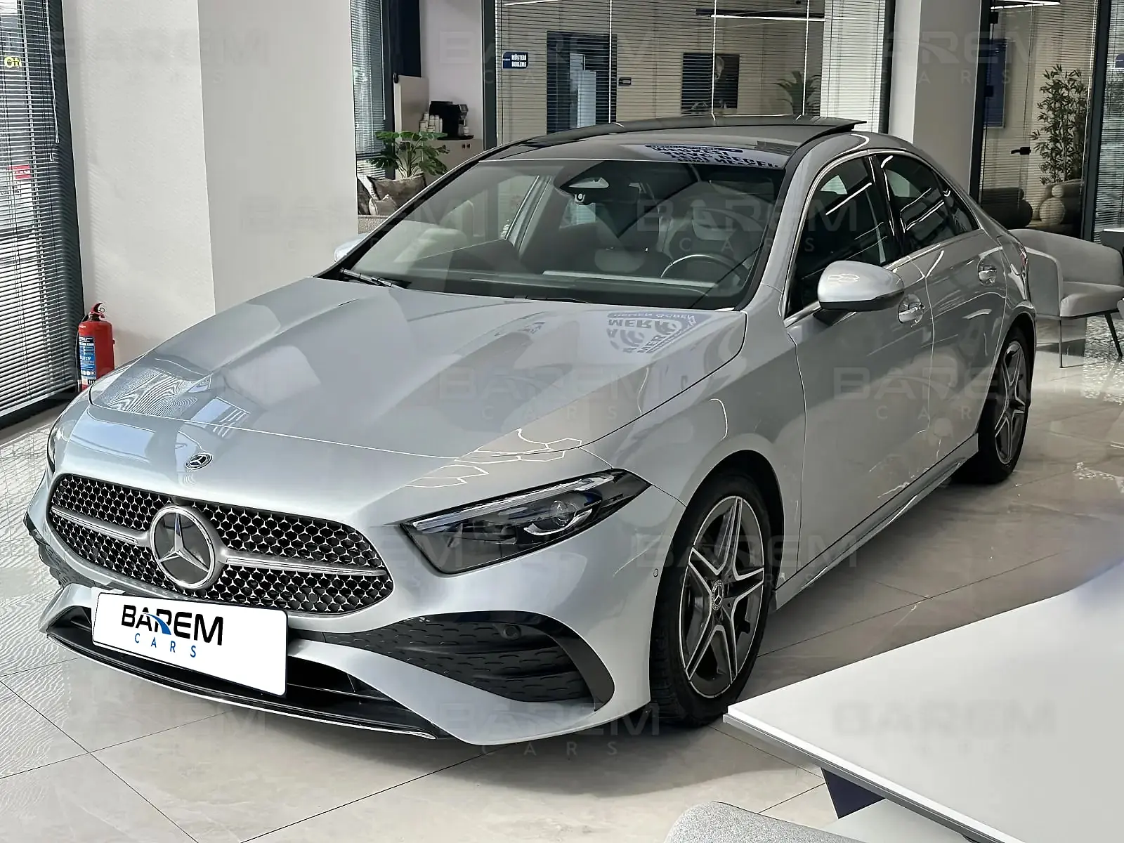 2024 Mercedes-Benz A Serisi A 200 AMG fotoğraf 2