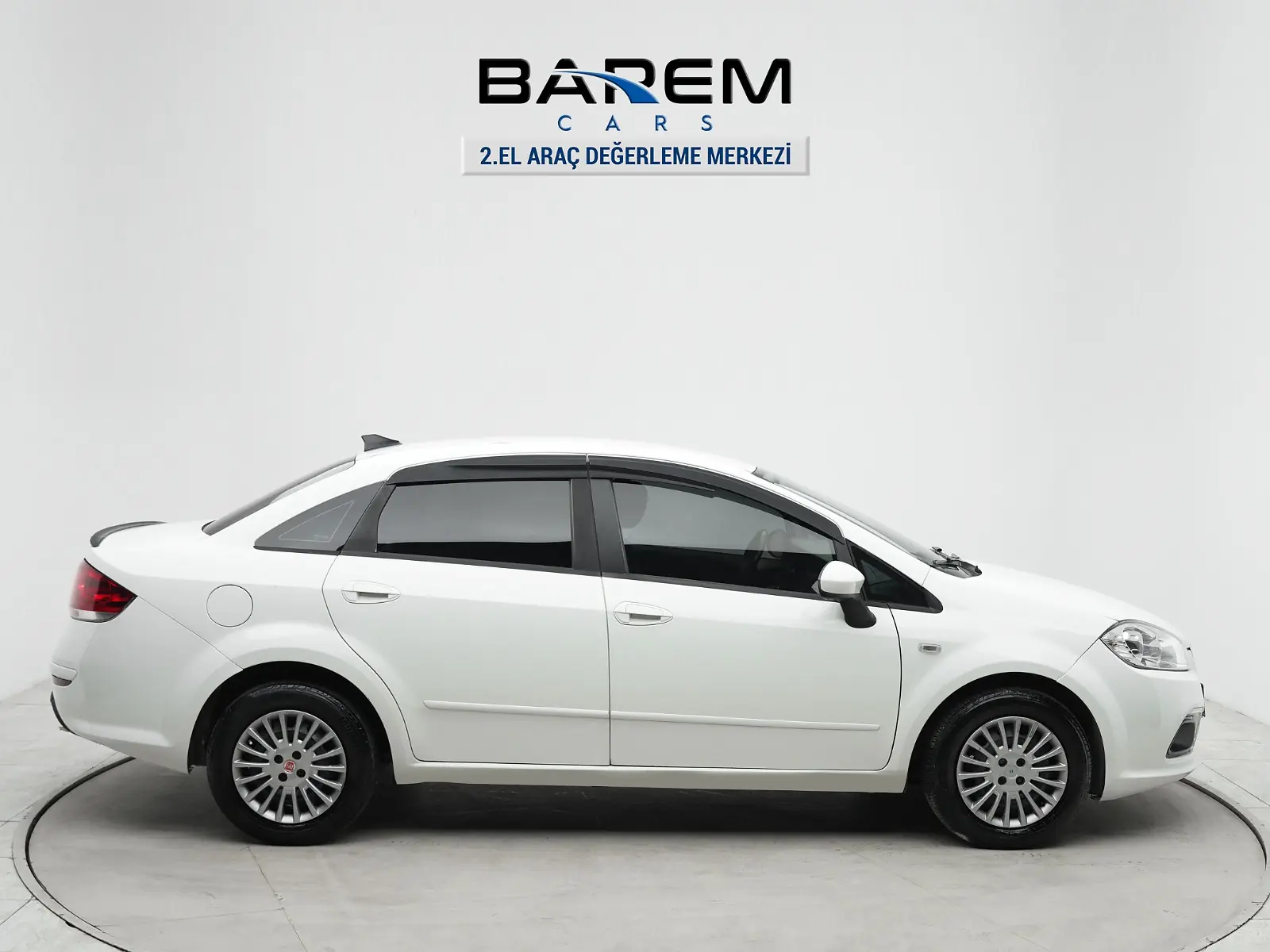 Barem Cars , 2 P. Lokal Boyalı, Değişensiz ,Klimalı,Park Sensörü fotoğraf 4