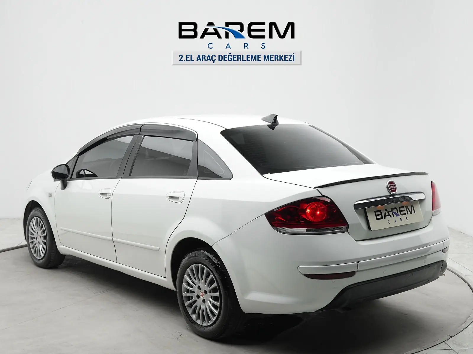 Barem Cars , 2 P. Lokal Boyalı, Değişensiz ,Klimalı,Park Sensörü fotoğraf 2