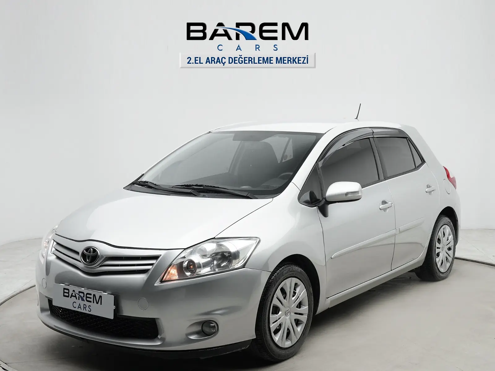Barem Cars , Toyota Auris , Park Sensörü ,Klima , Elk Ayna fotoğraf 2