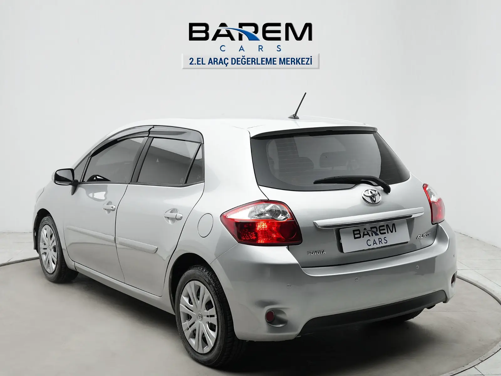 Barem Cars , Toyota Auris , Park Sensörü ,Klima , Elk Ayna fotoğraf 5