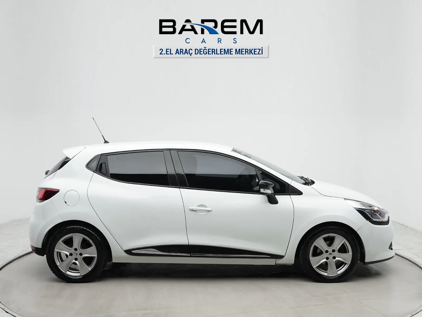 Barem Cars ,Dizel , Otomatik, 132.196 Km,Geri Görüş,Tablet Ekran fotoğraf 4