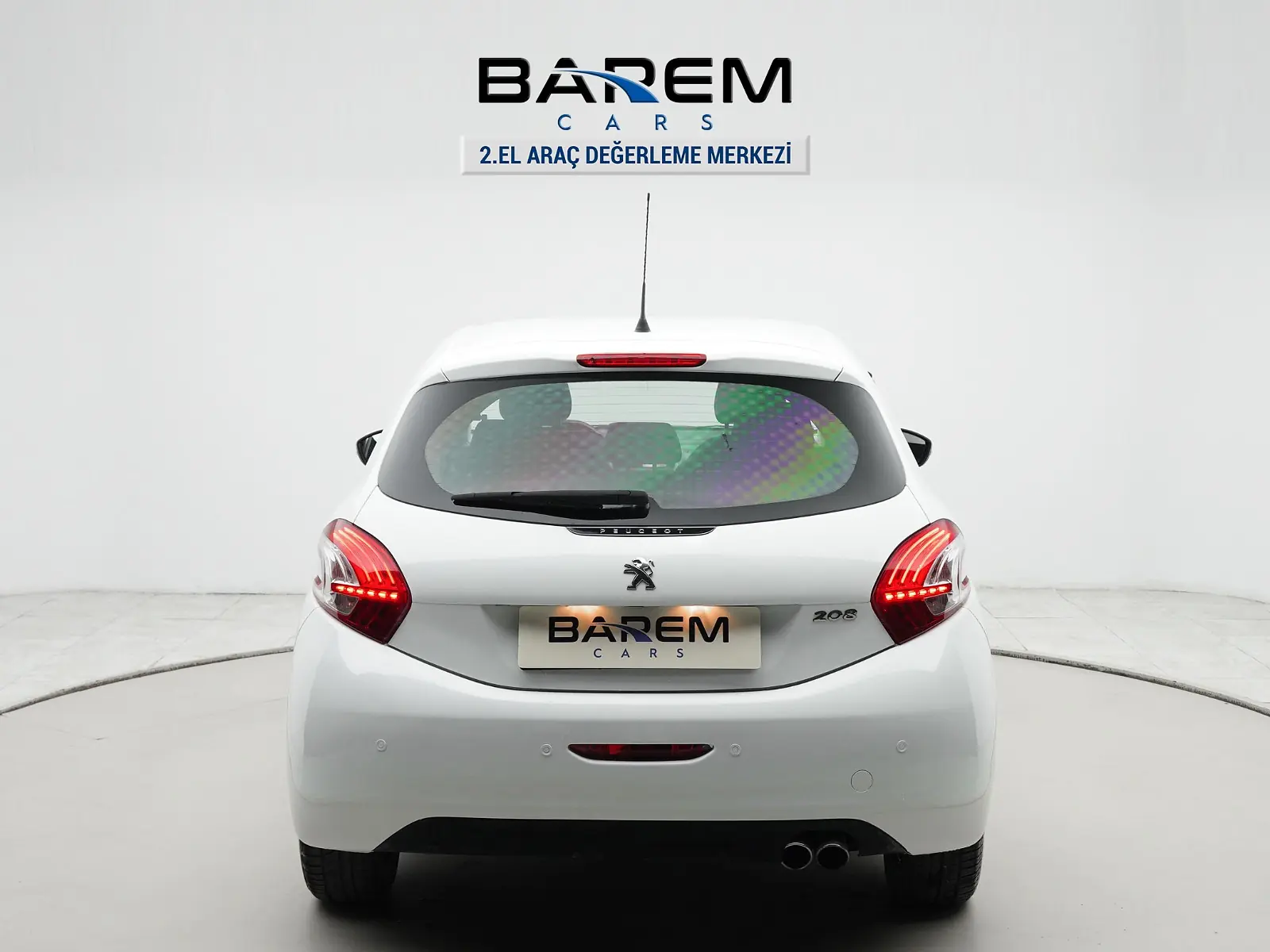 Barem Cars , Otomatik , 132.047 Km , Park Sensörü , F1 fotoğraf 3