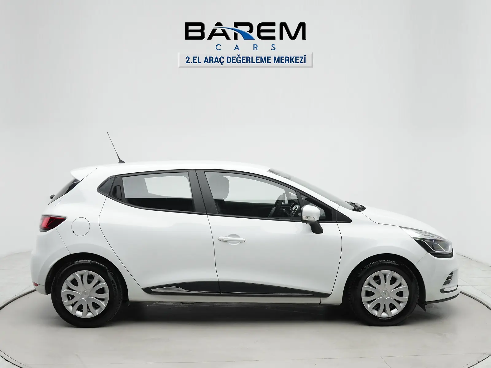 Barem Cars , Değişensiz , Hız Sabitleme , Start - Stop , Klima fotoğraf 4