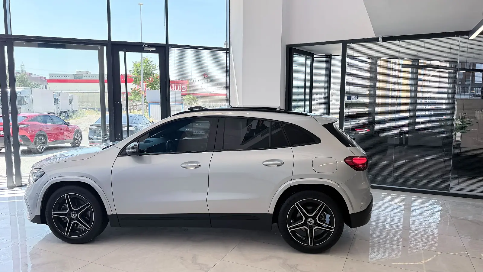 ANKARA Barem Cars - Boyasız , Yeni Kasa , Burmester , Elk.Bgj fotoğraf 4